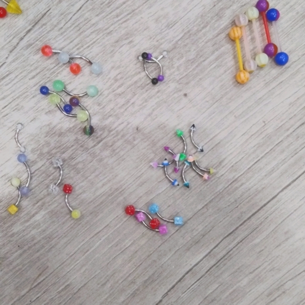 100 pieces of body jewelry - Picture 3 of 6